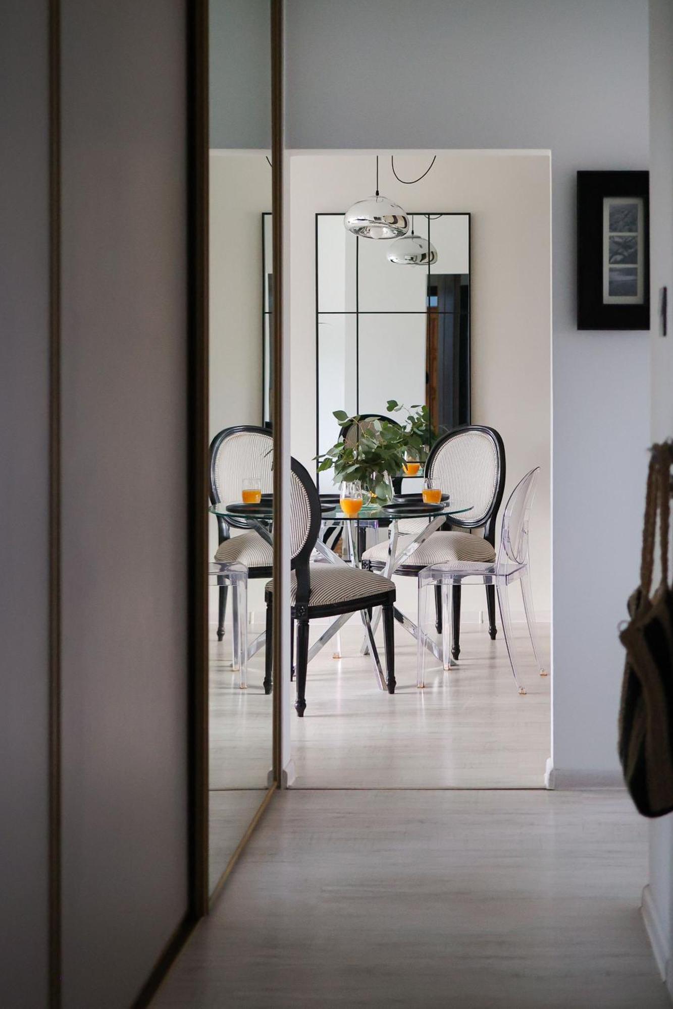 Apartament Czarno Na Bialym Wladyslawowo Luaran gambar